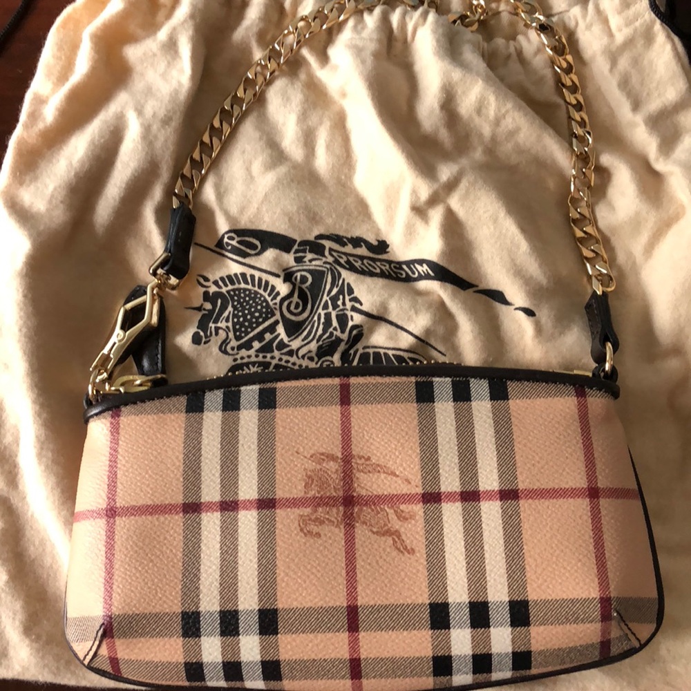 Burberry haymarket clara wristlet
